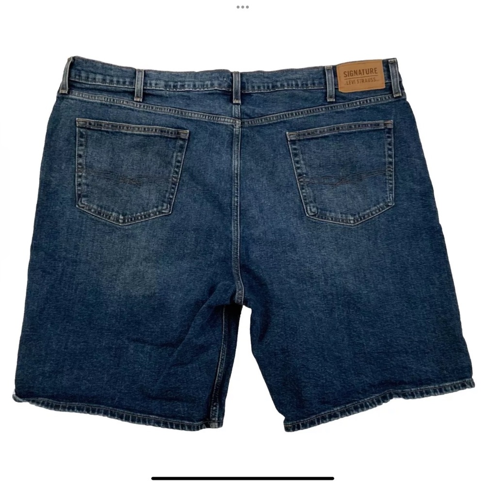 Signature By Levi Strauss Size 44 Denim Blue Jean Shorts Medium Wash 9” Inseam